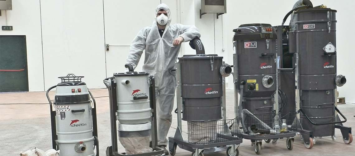 Industrial vacuum cleaners for removing asbestos 